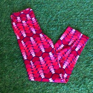 LuLaRoe Leggings!! Purple with Red & Pink Hearts!